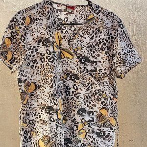 Denice Woman Scrub Top